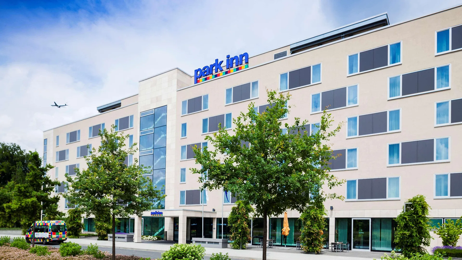 Park Inn By Radisson Frankfurt Airport location