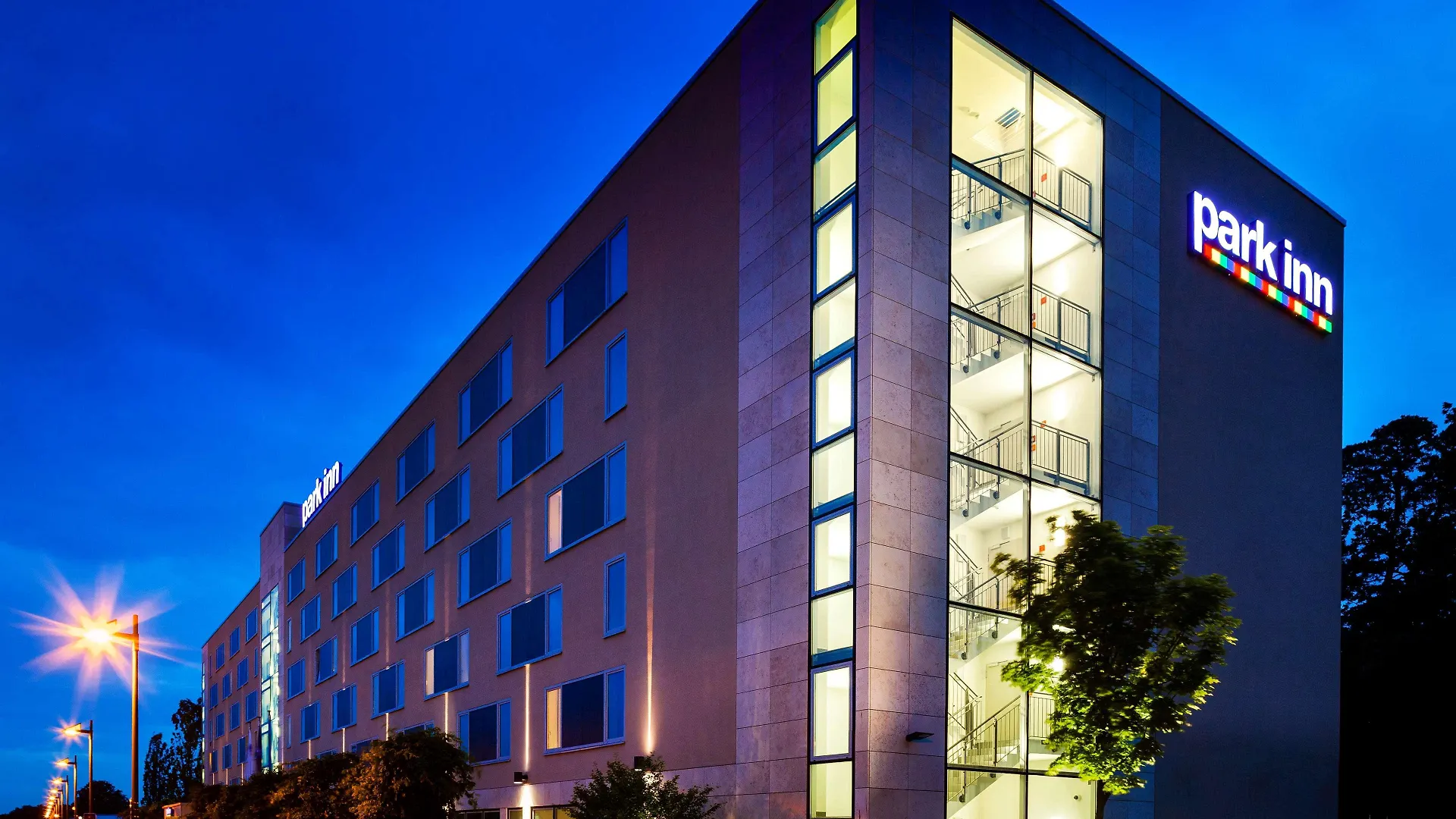 Park Inn By Radisson Frankfurt Airport Frankfurt am Main 3*,