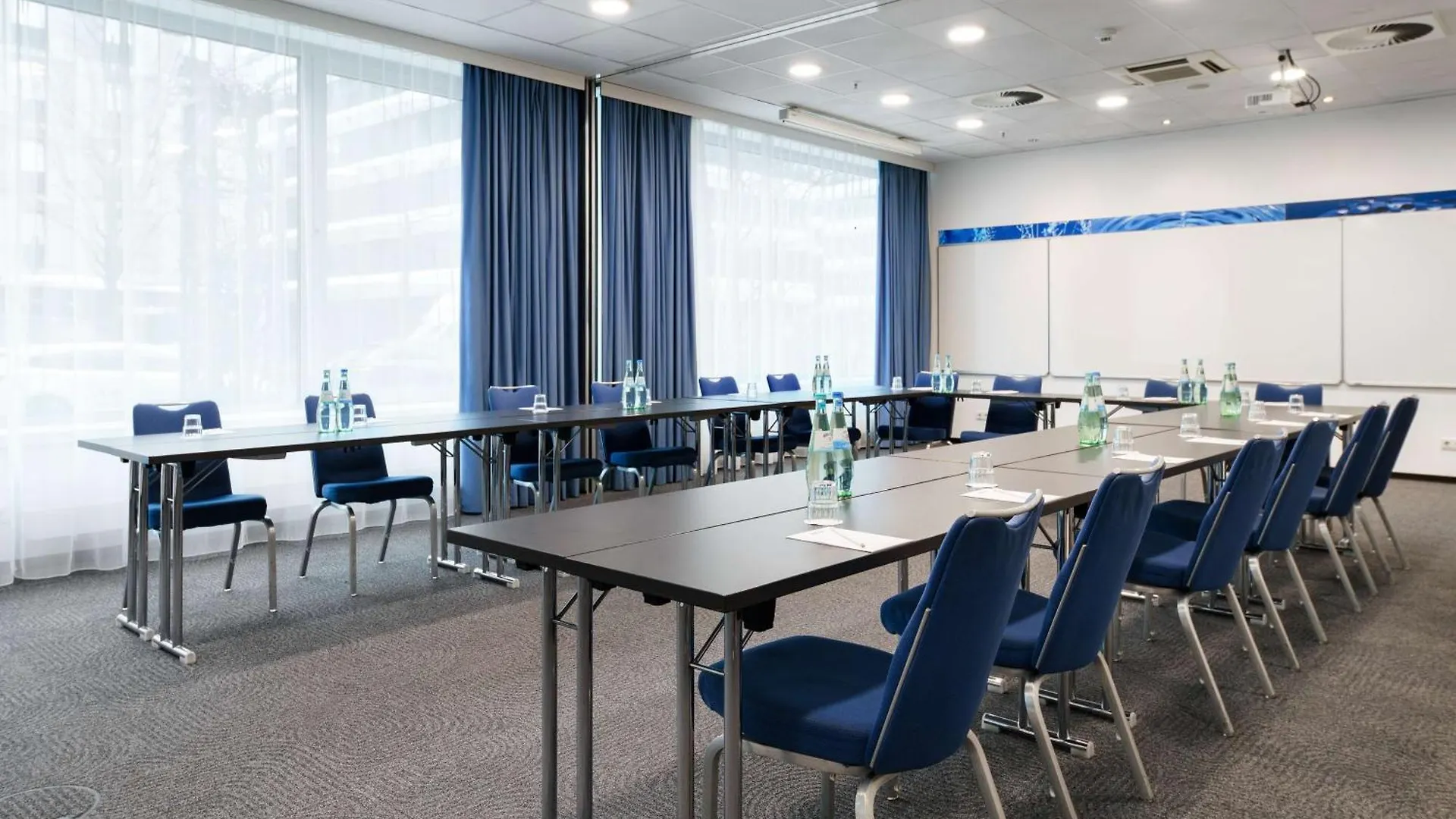 Park Inn By Radisson Frankfurt Airport Frankfurt am Main 3*,